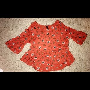 Cute boutique crop shirt